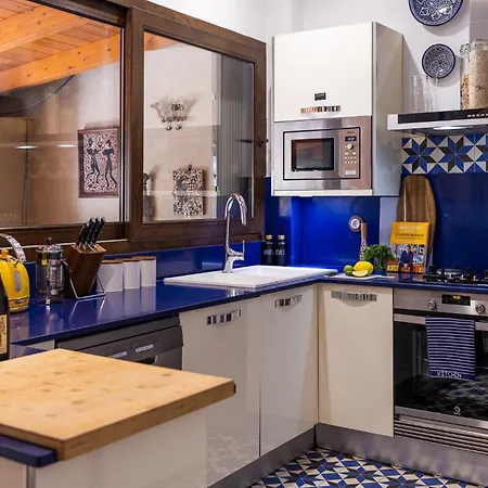 Konukevi Portrait Boutique