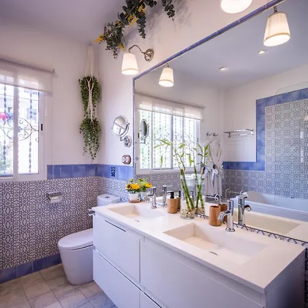 Konukevi Portrait Boutique