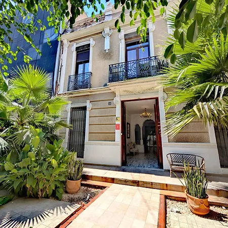 Portrait Boutique Konukevi *