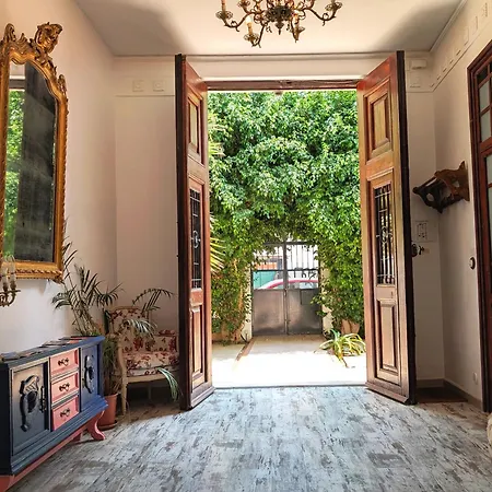 Portrait Boutique Konukevi *