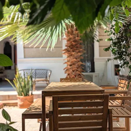 Konukevi Portrait Boutique Valensiya